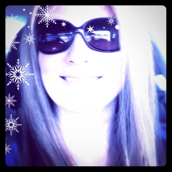 Meet your Posher, Jodie - Picture 1 of 1